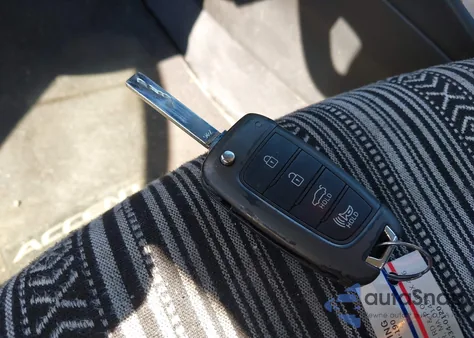 2018 Hyundai Accent Se z USA, uszkodzony, nr VIN 3KPC24A33JE022252